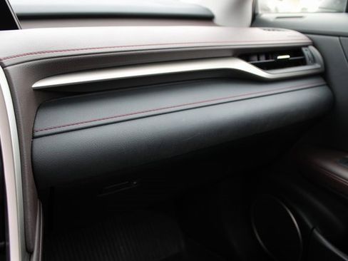 Used 2019 Lexus RX 350L Premium w/ Premium Package image 34