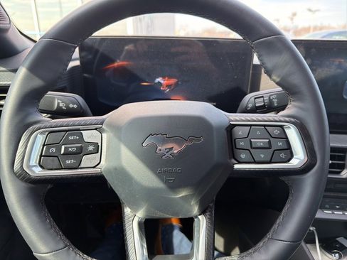 Used 2025 Ford Mustang Coupe image 11