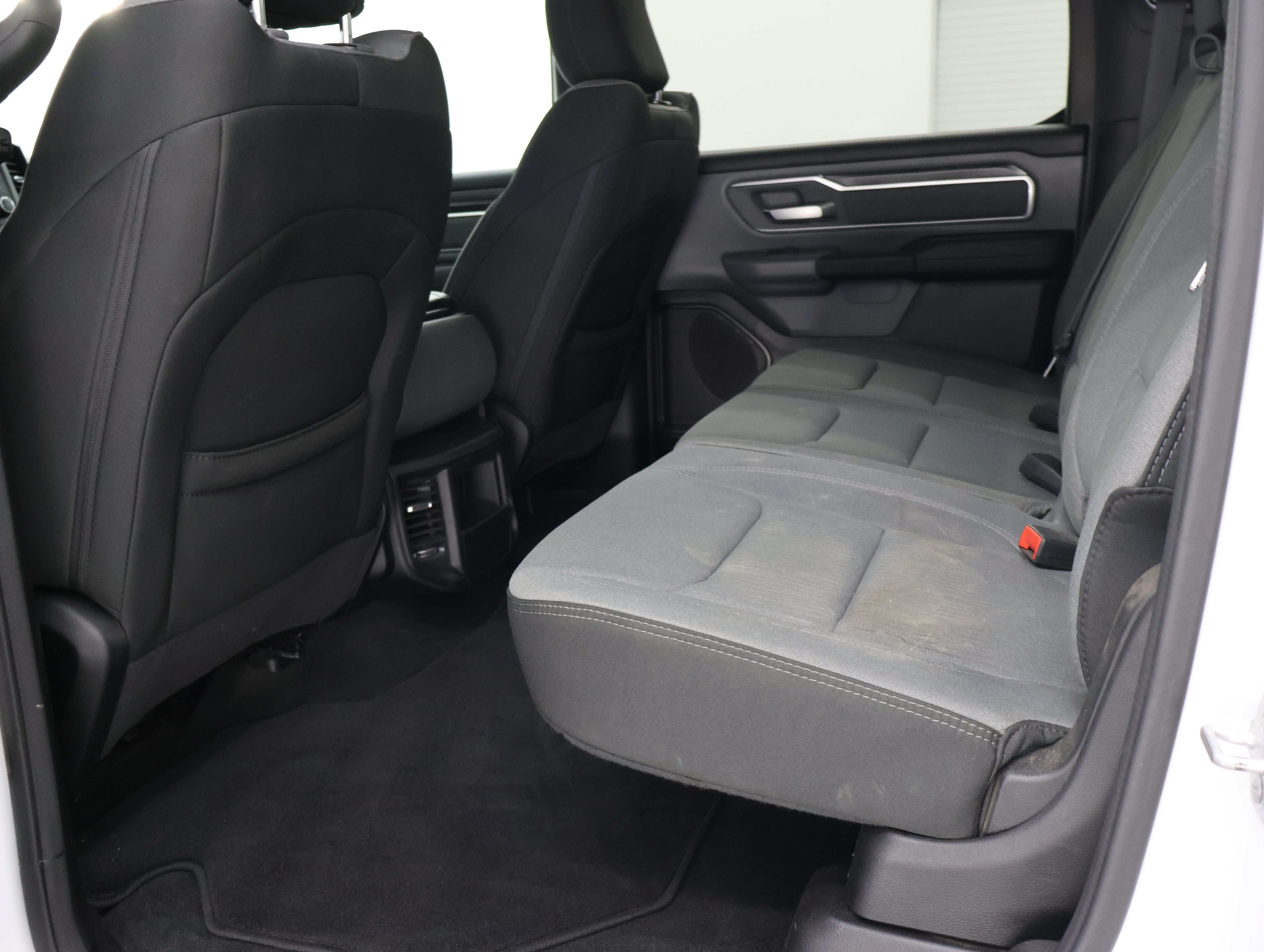 Used 2022 RAM 1500 Big Horn AWD/4WD image 34