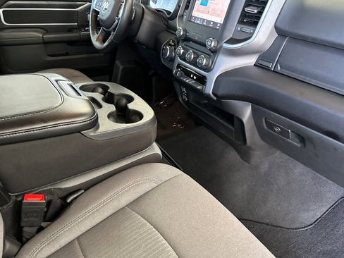 Used 2024 RAM 2500 Big Horn w/ Bed Utility Group image 18