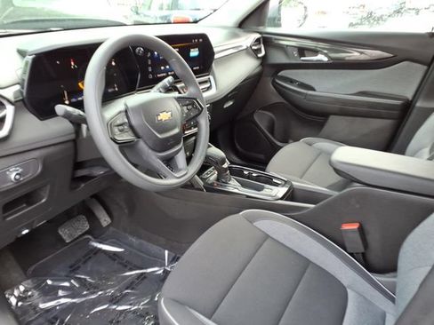 Used 2026 Chevrolet TrailBlazer LT AWD/4WD image 11