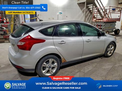 Used 2013 Ford Focus SE w/ SE Winter Pkg FWD image 4