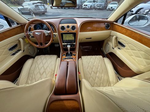 Used 2016 Bentley Flying Spur V8 AWD/4WD image 18