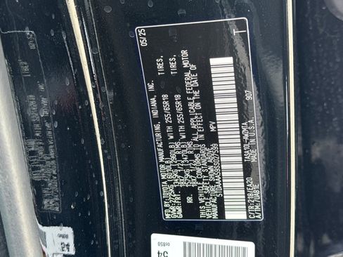 Used 2025 Toyota Grand Highlander FWD image 24