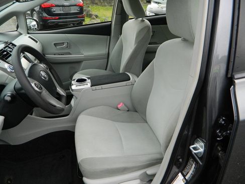 Used 2013 Toyota Prius V Three FWD image 12