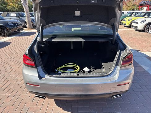 Certified 2023 BMW 530e xDrive w/ Premium Package image 32