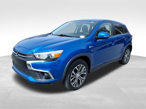 Used 2018 Mitsubishi Outlander Sport ES image 2