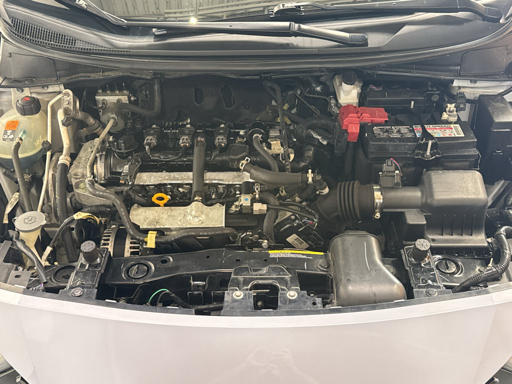 Used 2024 Nissan Versa SR FWD image 32