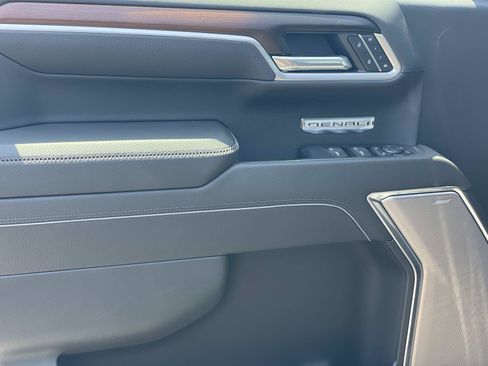 New 2026 GMC Sierra 1500 Denali w/ Technology Package AWD/4WD image 18