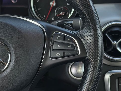 Used 2019 Mercedes-Benz CLA 250 image 16