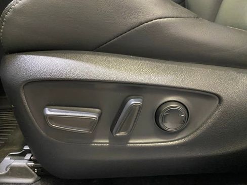 Certified 2024 Toyota Venza Nightshade image 15