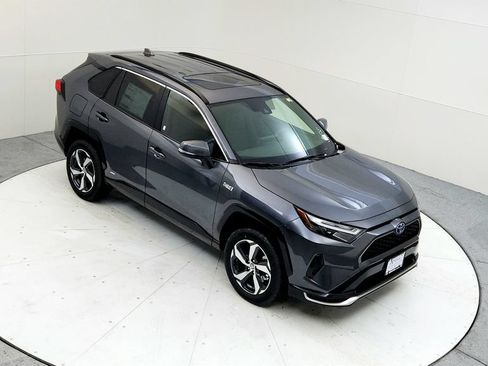 Used 2024 Toyota RAV4 SE w/ Weather & Moonroof Package AWD/4WD image 13