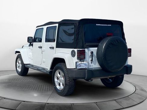 Used 2015 Jeep Wrangler Unlimited Sahara w/ Connectivity Group AWD/4WD image 3