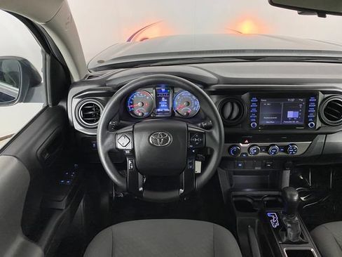 Certified 2022 Toyota Tacoma SR AWD/4WD image 17