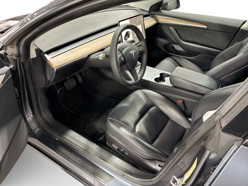 Certified 2022 Tesla Model 3 Long Range AWD/4WD image 17