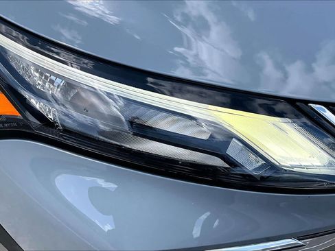 Certified 2022 Nissan Rogue SL FWD image 28