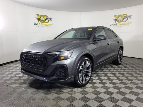 Used 2025 Audi Q8 Premium Plus w/ Premium Plus Package image 3