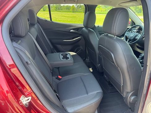 Used 2023 Buick Encore GX Select w/ Sport Touring Package FWD image 18