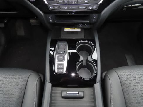 Used 2023 Honda Passport Elite image 22