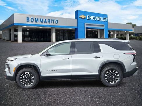 New 2026 Chevrolet Traverse Z71 w/ Driver Confidence Package AWD/4WD image 2