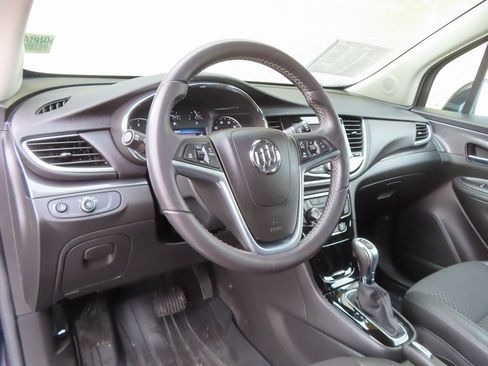 Used 2022 Buick Encore Preferred image 20