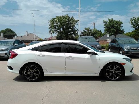 Used 2021 Honda Civic Sport image 5
