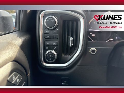 Used 2022 GMC Sierra 3500 AT4 w/ Gooseneck/5TH Wheel Package image 33