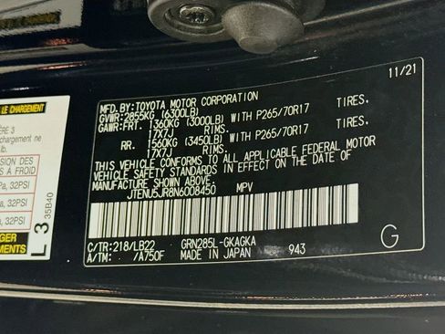 Certified 2022 Toyota 4Runner SR5 Premium image 32