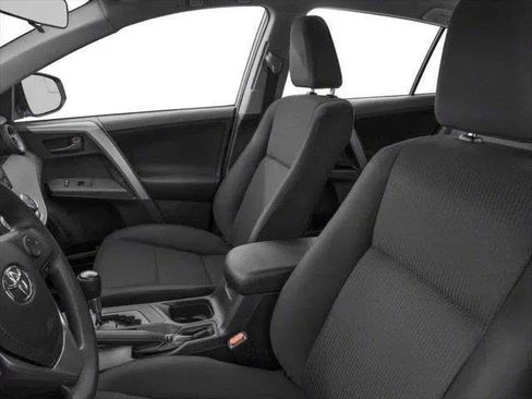 Used 2018 Toyota RAV4 LE w/ All Weather Liner Package AWD/4WD image 39