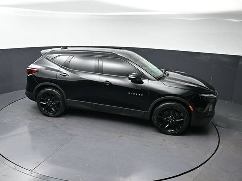 Used 2023 Chevrolet Blazer LT w/ Sound & Technology Package FWD image 23
