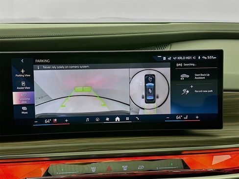 Used 2025 BMW 760i xDrive w/ Executive Package image 15