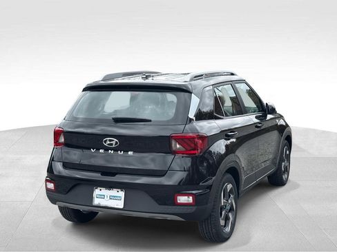 New 2026 Hyundai Venue SEL image 4