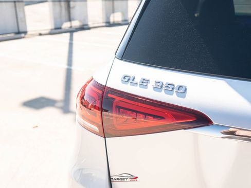 Used 2020 Mercedes-Benz GLE 350 4MATIC w/ Premium Package image 45