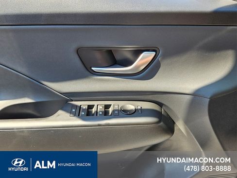 New 2026 Hyundai Kona SEL Premium image 32