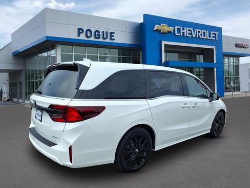 Used 2025 Honda Odyssey Sport-L image 2