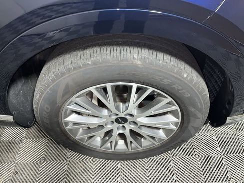 Used 2025 Genesis GV80 2.5T Standard image 10