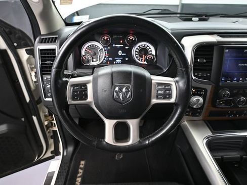 Used 2018 RAM 1500 Laramie w/ Convenience Group AWD/4WD image 20