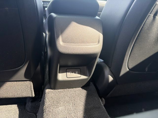 Used 2025 Kia K5 GT-Line w/ GT-Line Premium Package FWD image 25