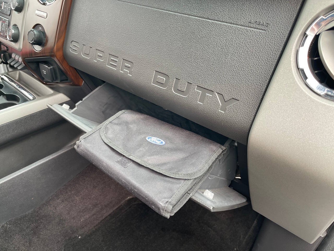 Used 2016 Ford F350 4x4 Crew Cab Super Duty image 40