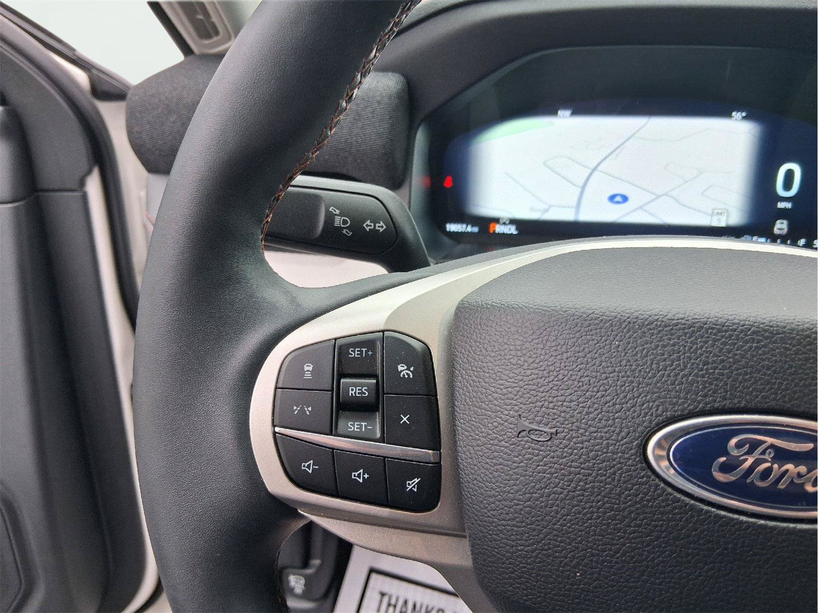Used 2025 Ford Explorer Active w/ Active Comfort Package RWD image 23