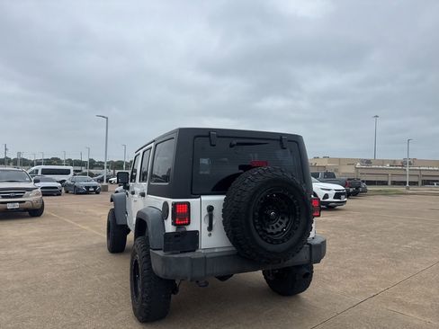 Used 2017 Jeep Wrangler Unlimited Sport AWD/4WD image 17
