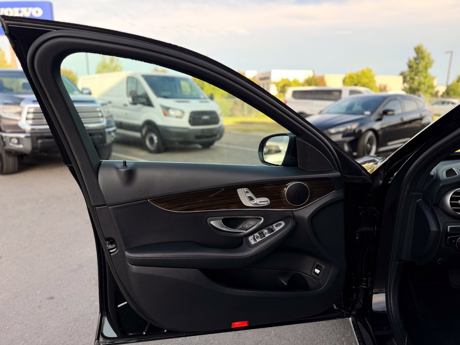 Used 2019 Mercedes-Benz C 300 Sedan image 13