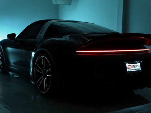 Used 2022 Porsche 911 Targa 4 GTS image 57