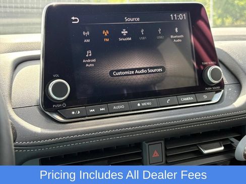 Certified 2025 Nissan Rogue SV AWD/4WD image 10