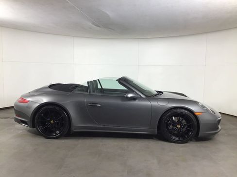Certified 2017 Porsche 911 Carrera 4 AWD/4WD image 24