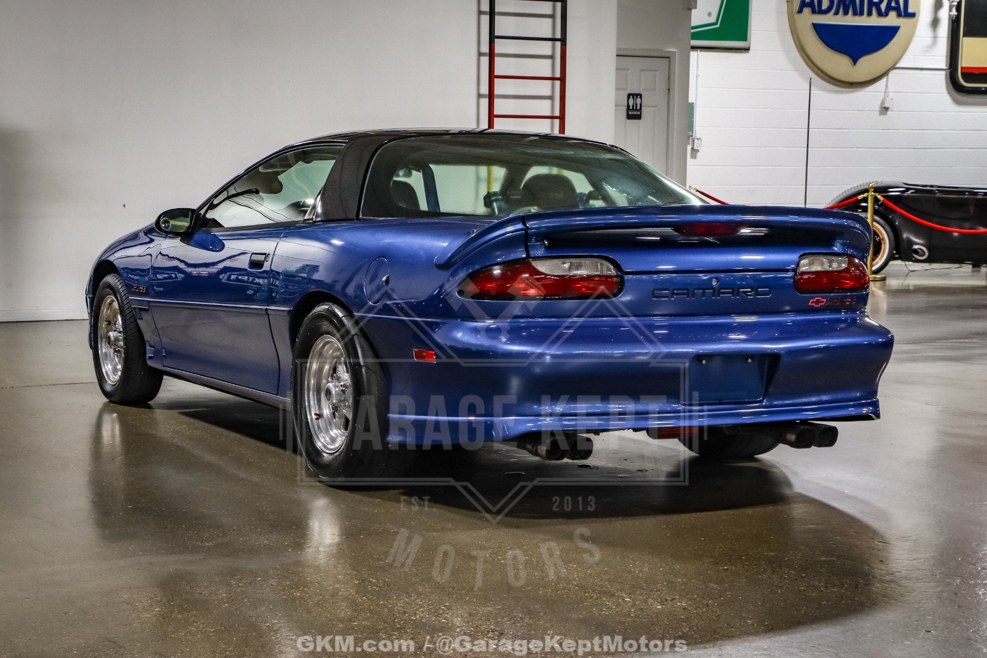 Used 1994 Chevrolet Camaro Z28 RWD image 7