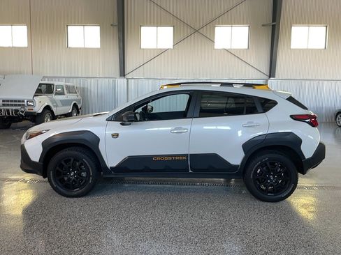 Used 2024 Subaru Crosstrek 2.5i Wilderness AWD/4WD image 4