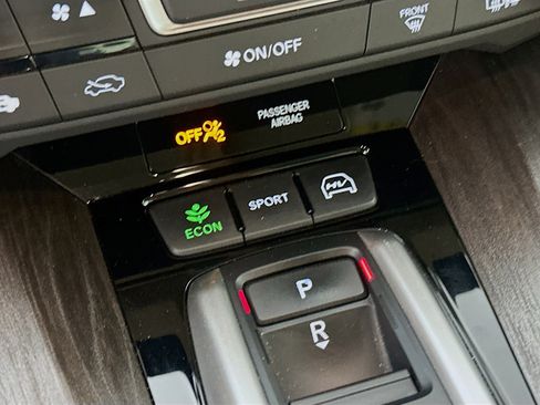 Used 2018 Honda Clarity Touring image 25