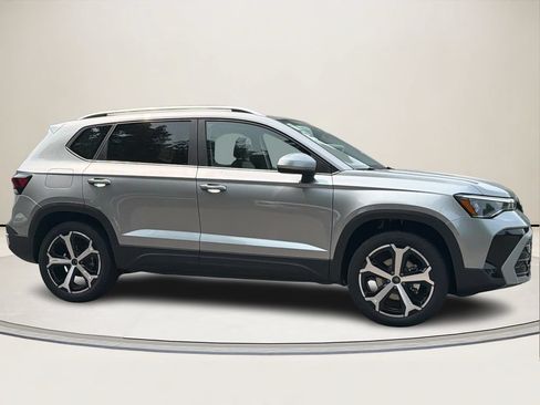 New 2026 Volkswagen Taos SEL AWD/4WD image 2
