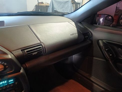 Used 1995 Chevrolet Camaro Z28 image 22